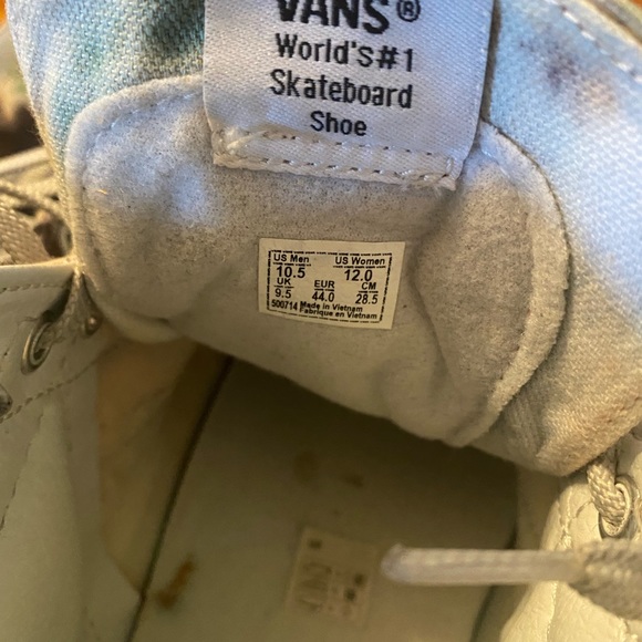 **CUSTOM Vans high tops** - Picture 7 of 7